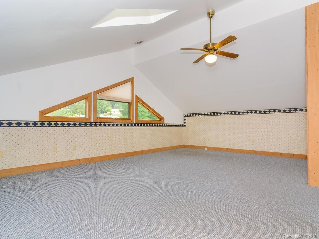 226 Newport Road - Photo 15