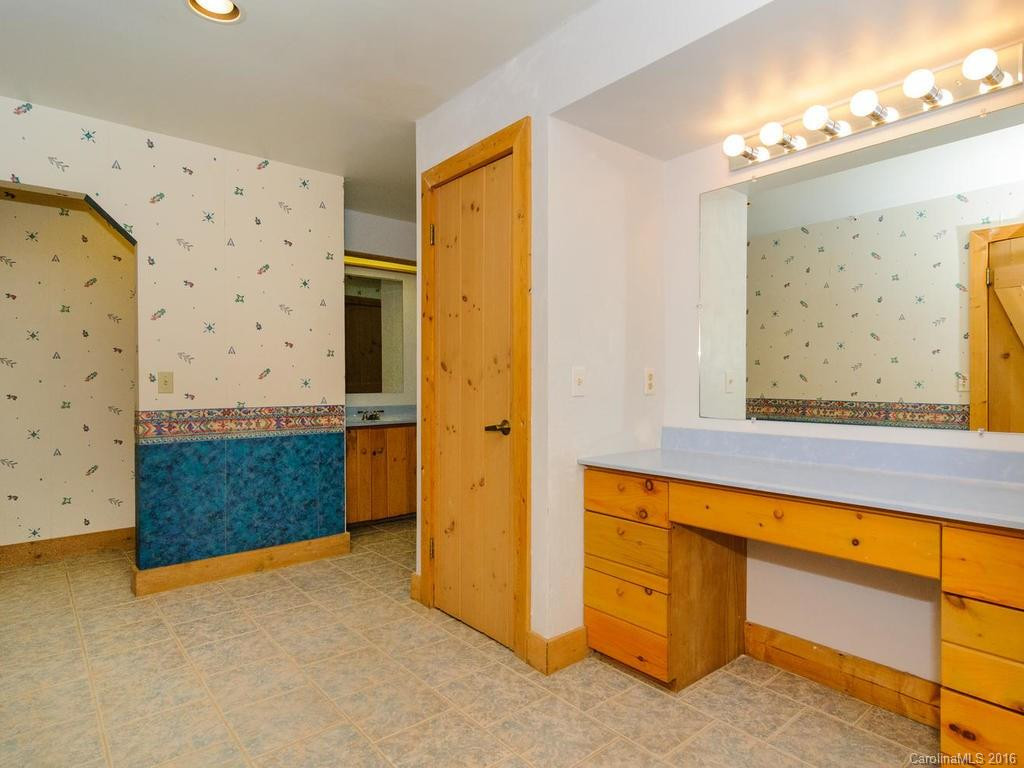 226 Newport Road - Photo 19