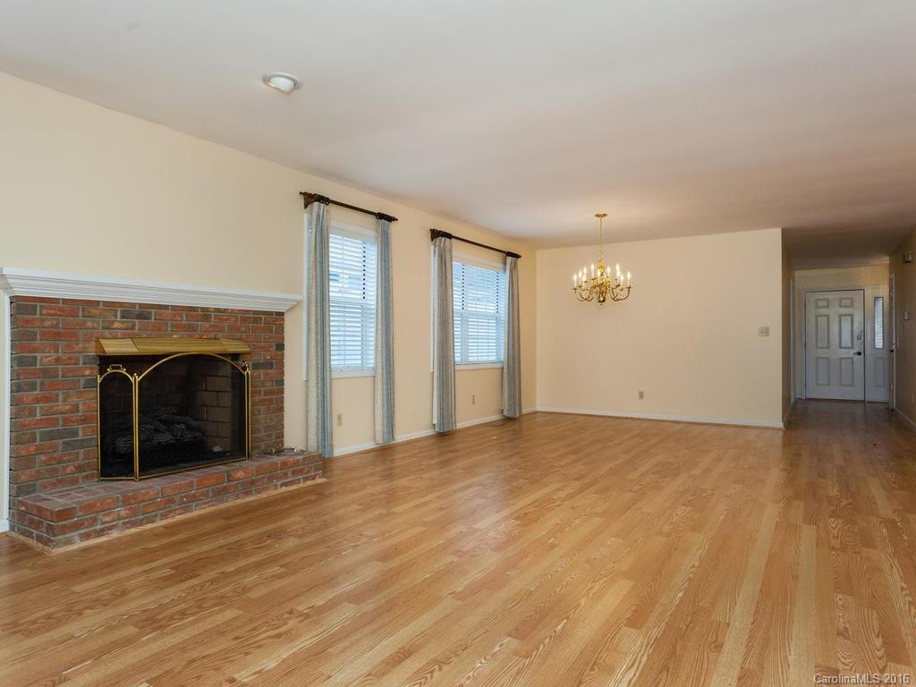 307 Somerton Court #50 - Photo 2