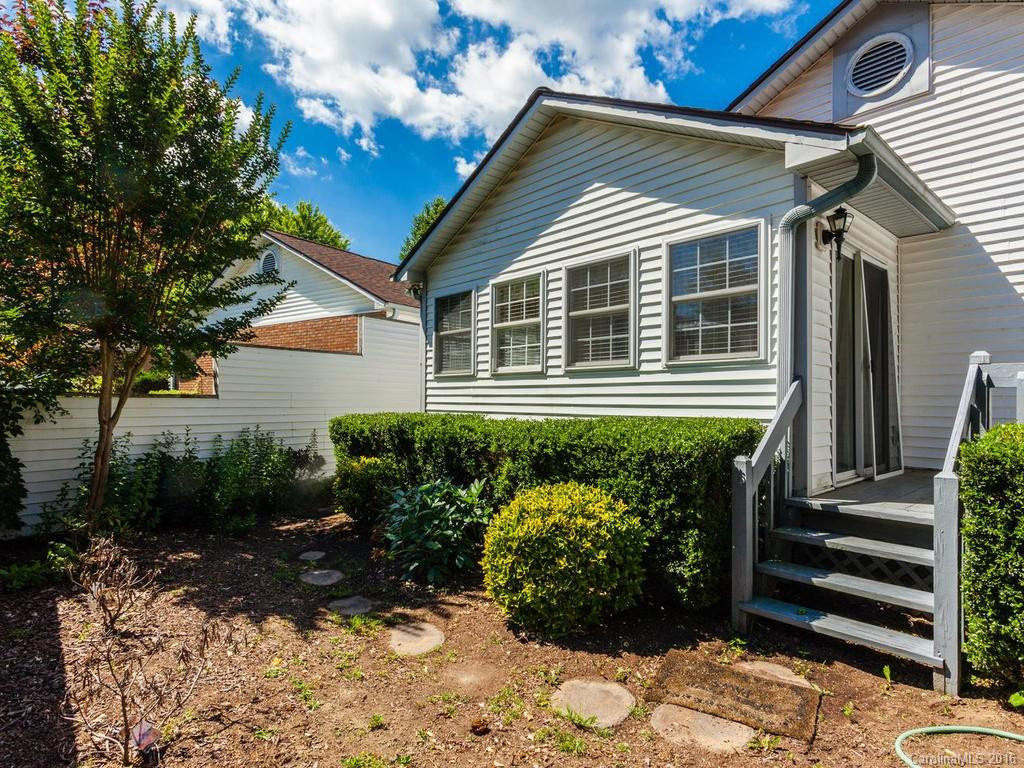 307 Somerton Court #50 - Photo 24