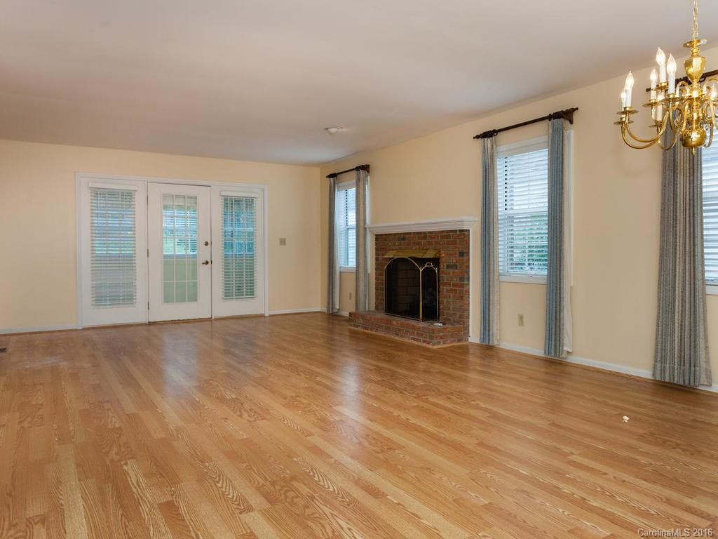 307 Somerton Court #50 - Photo 4