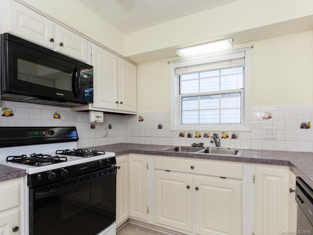 307 Somerton Court #50 - Photo 8