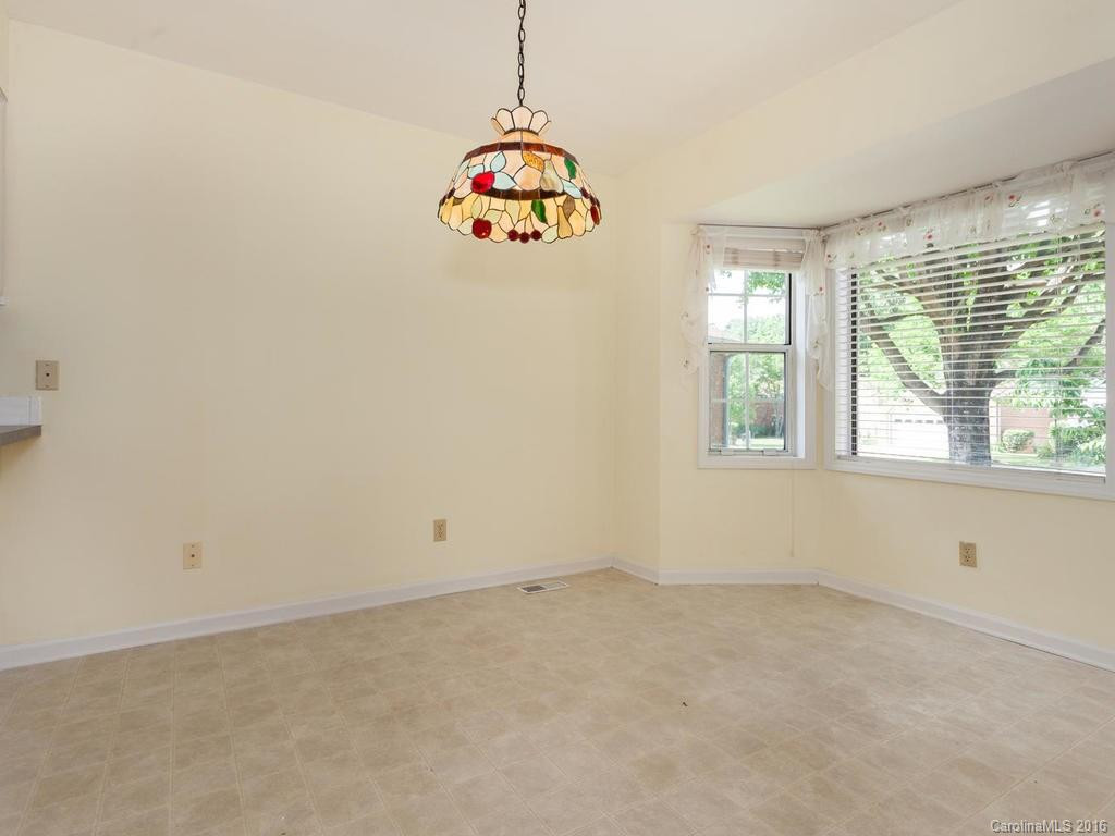 307 Somerton Court #50 - Photo 10