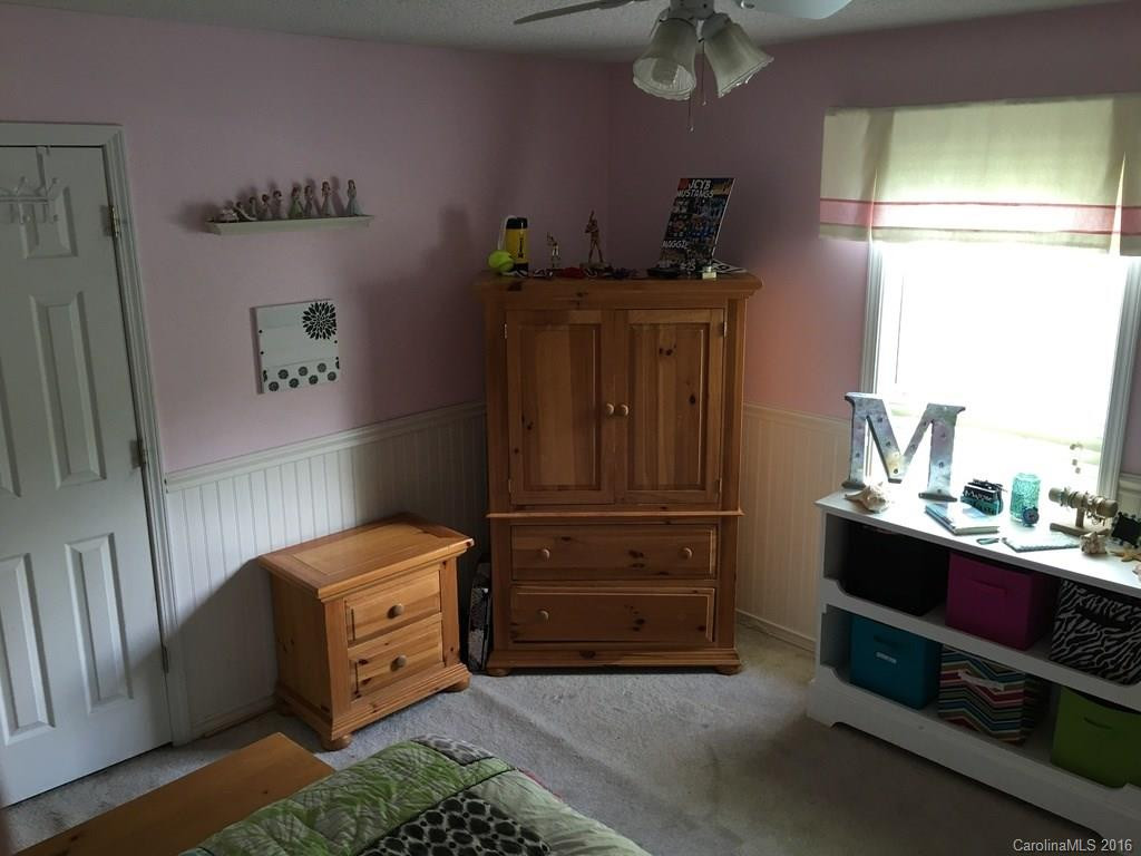 93 Forest Valley Road - Photo 13