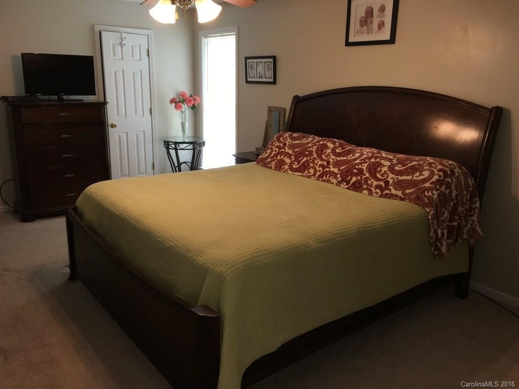 93 Forest Valley Road - Photo 19