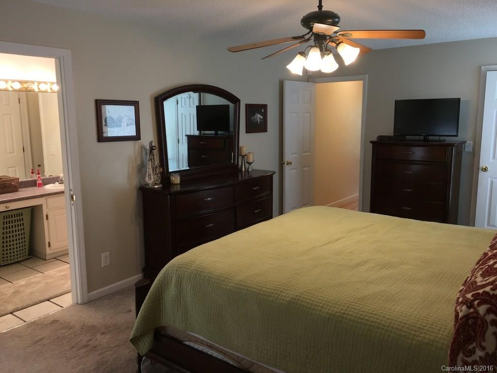 93 Forest Valley Road - Photo 20
