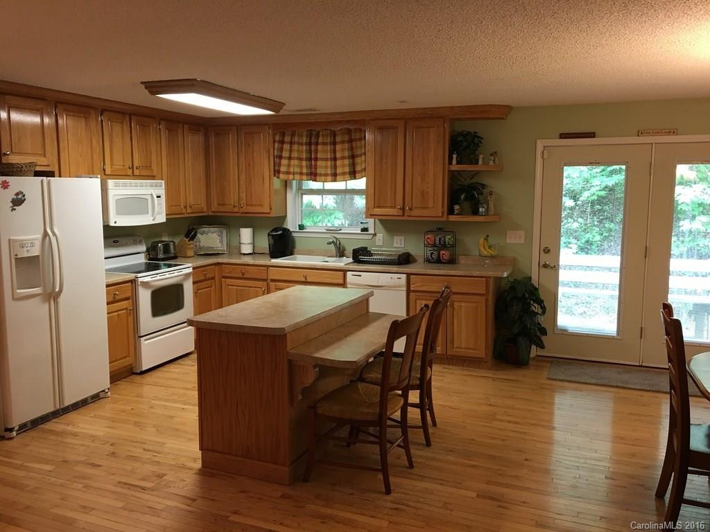 93 Forest Valley Road - Photo 7