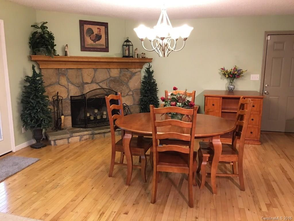 93 Forest Valley Road - Photo 10