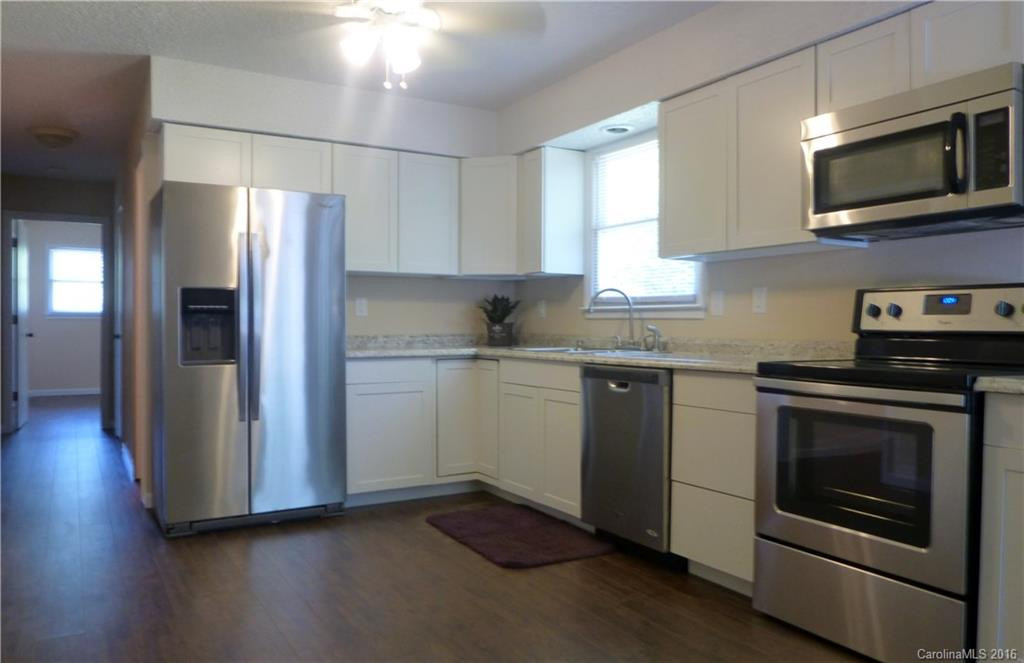 121 Spencer Street #6 - Photo 3