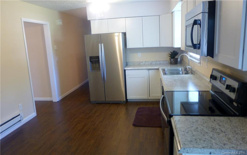 121 Spencer Street #6 - Photo 4
