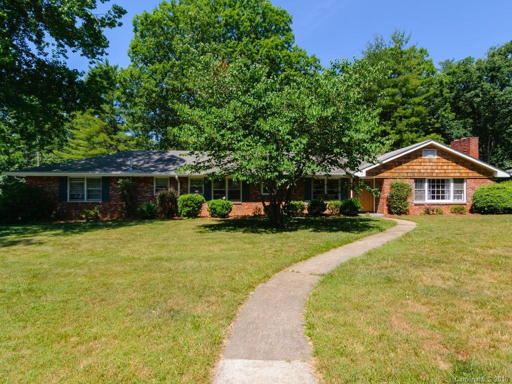 2 Oakwilde Drive