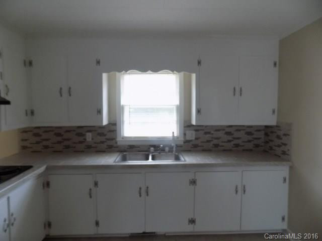 217 Maryland Drive - Photo 3