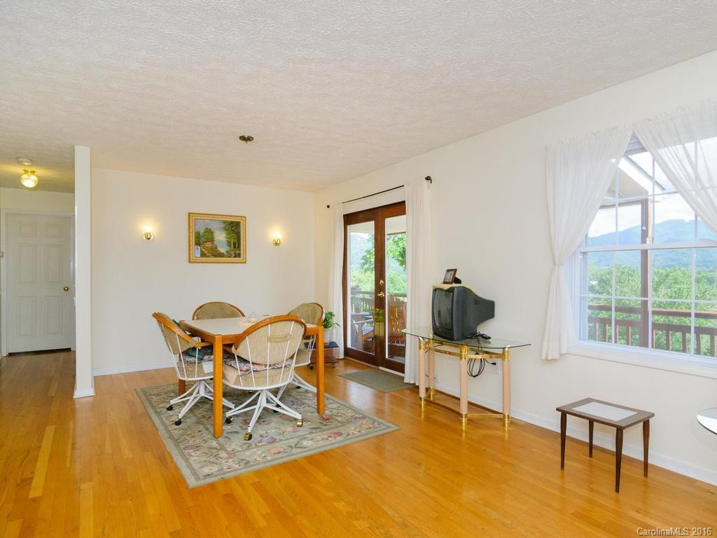 184 Mosa Drive - Photo 12