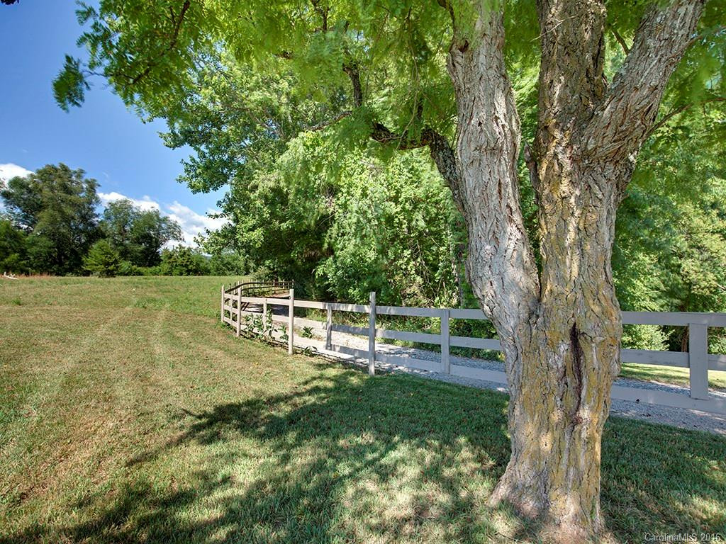 35 Hominy Creek Road - Photo 23