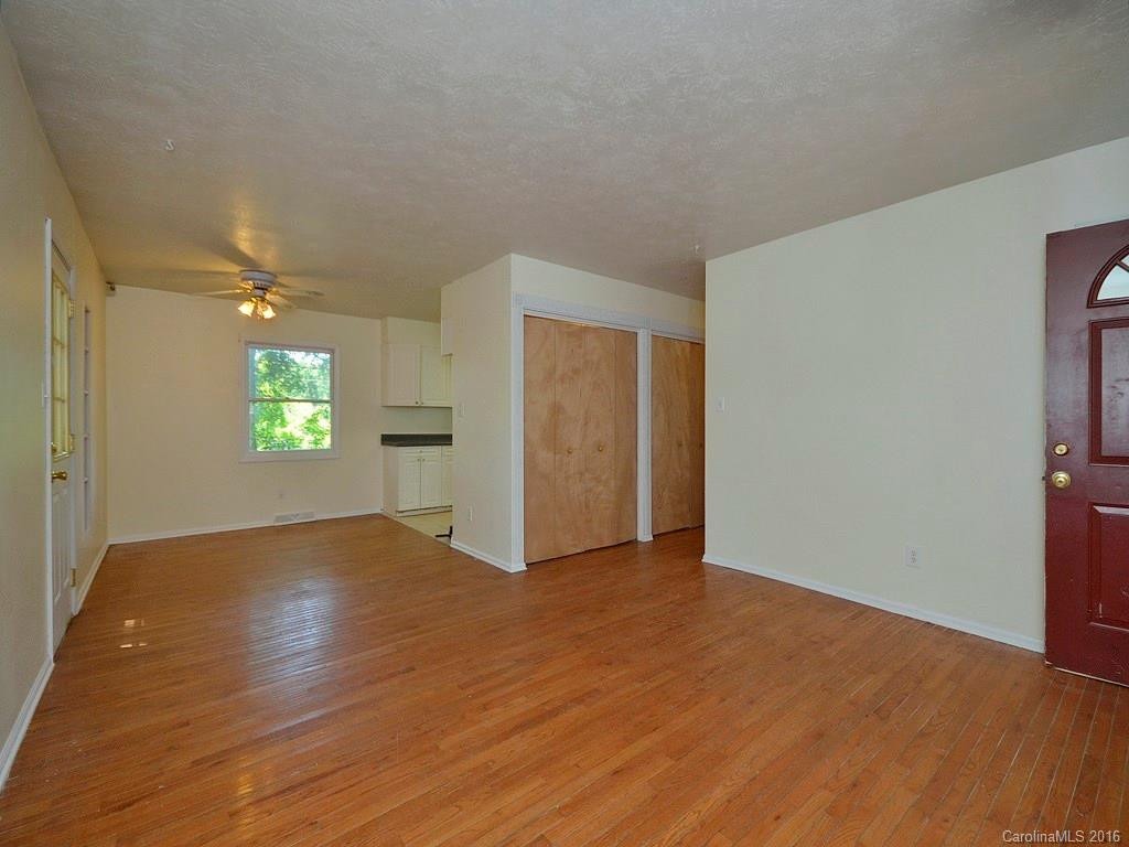 4 Merlin Way - Photo 3
