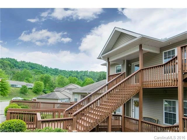 73 Shannon Place #210