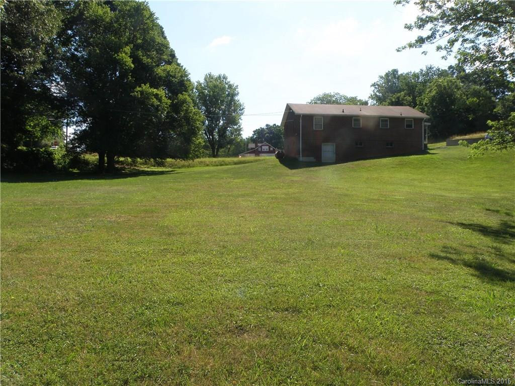 8 Youngs Cove Road - Photo 2