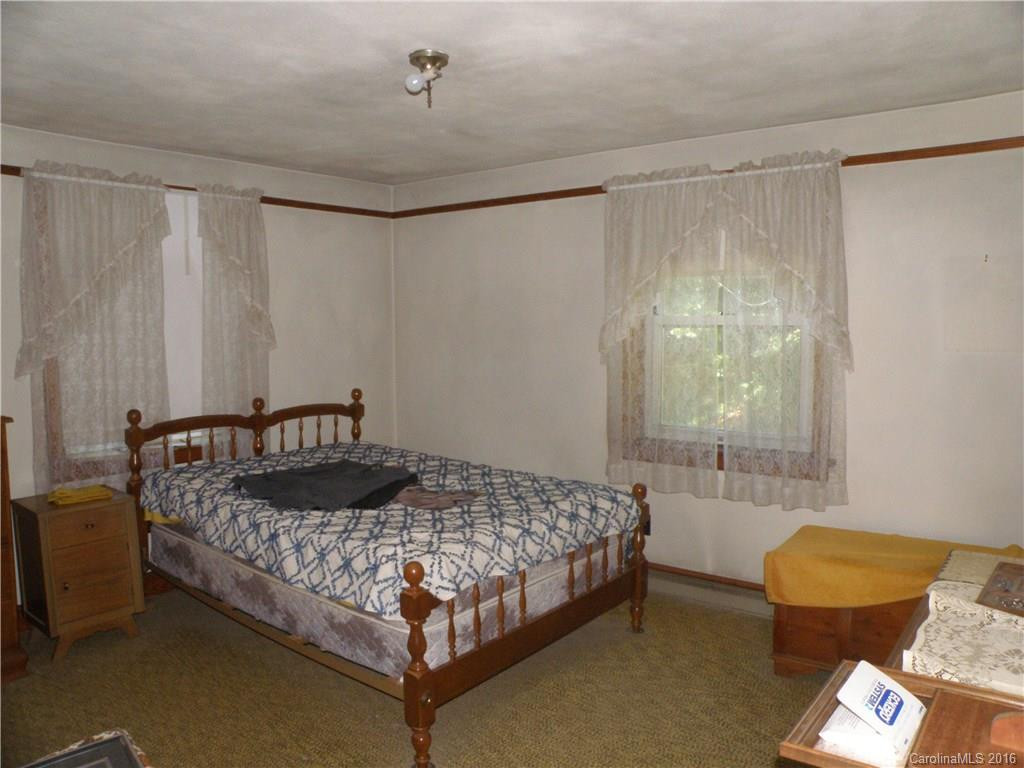 8 Youngs Cove Road - Photo 12