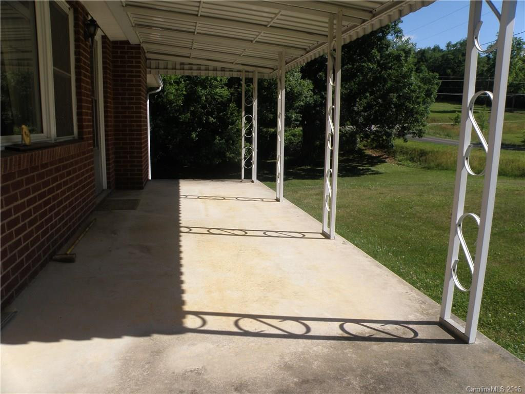8 Youngs Cove Road - Photo 18