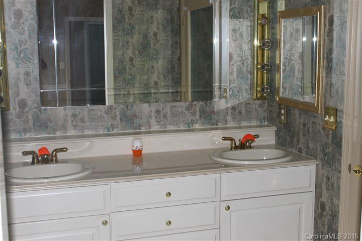 5 Cedar Ridge Drive - Photo 9