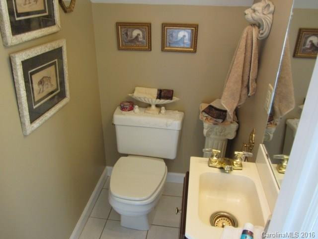 1601 US 221 Highway - Photo 11