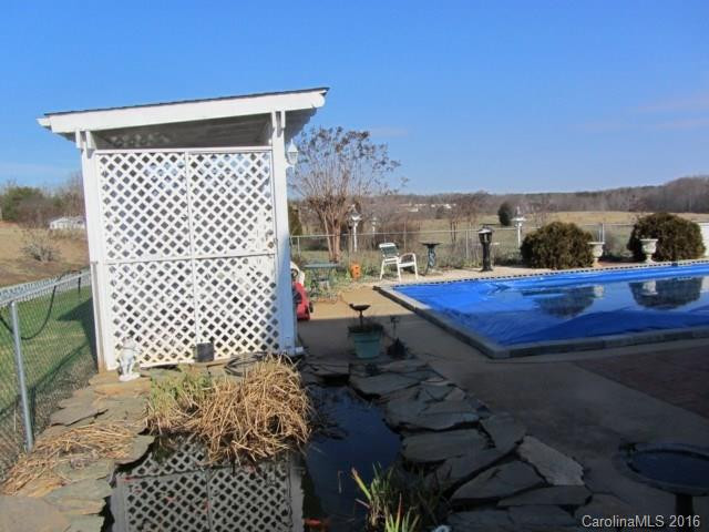 1601 US 221 Highway - Photo 22