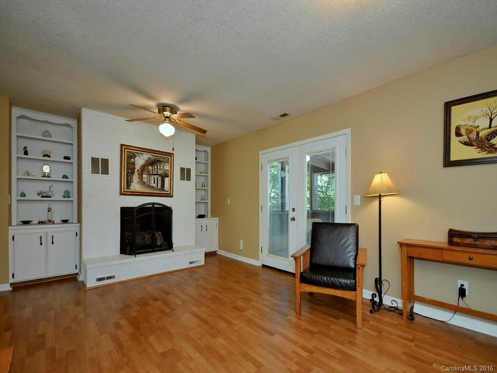 107 Abbey Fields Lane - Photo 4