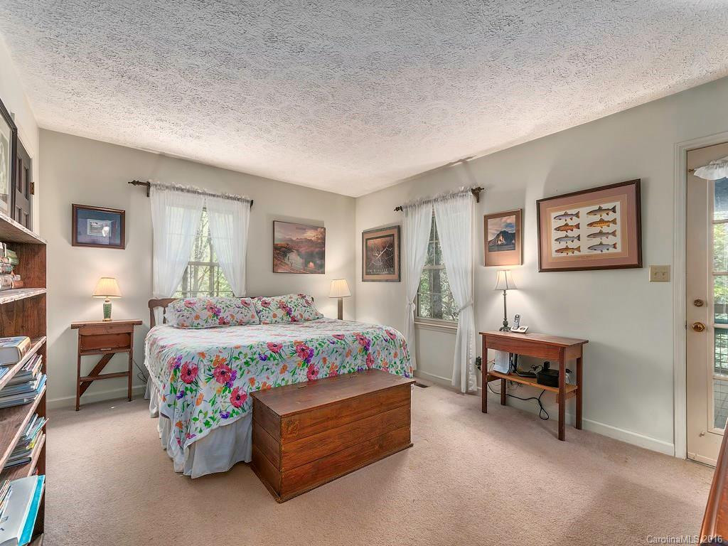1530 Pearson Falls Road - Photo 12