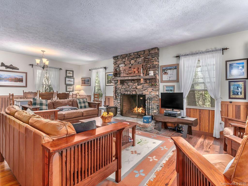 1530 Pearson Falls Road - Photo 4