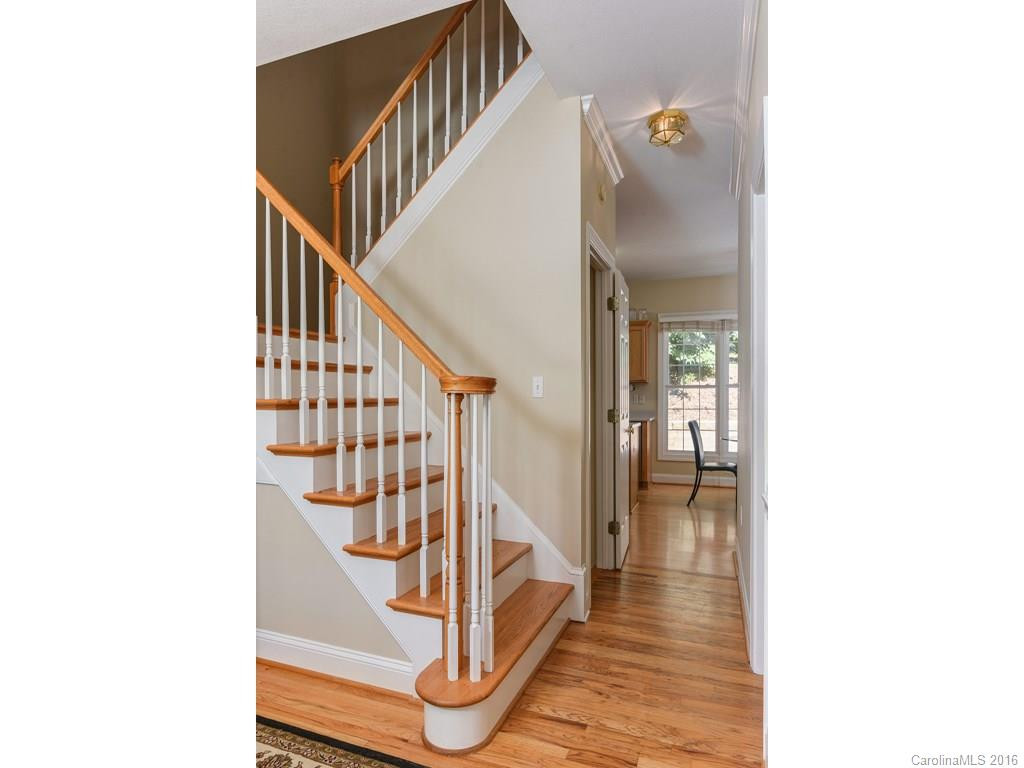 36 Weston Heights Drive - Photo 2