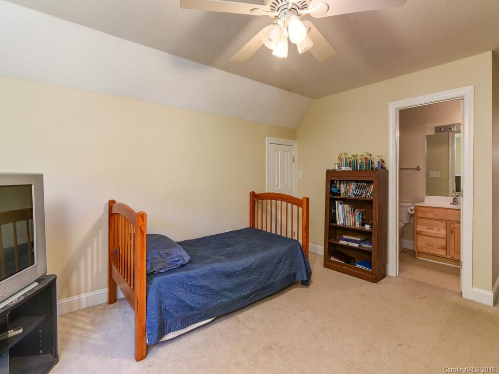 36 Weston Heights Drive - Photo 12