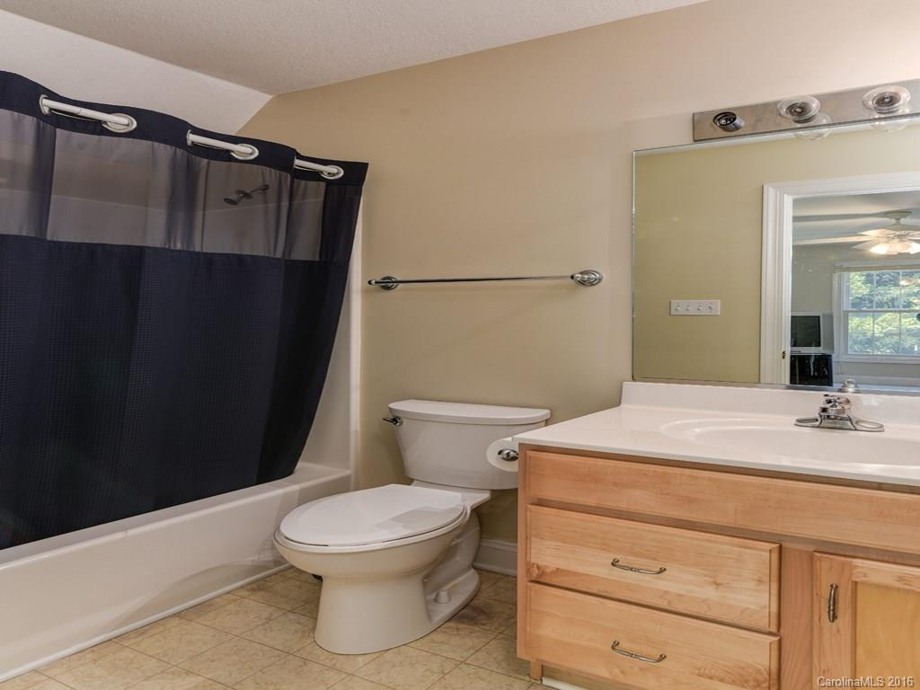 36 Weston Heights Drive - Photo 13