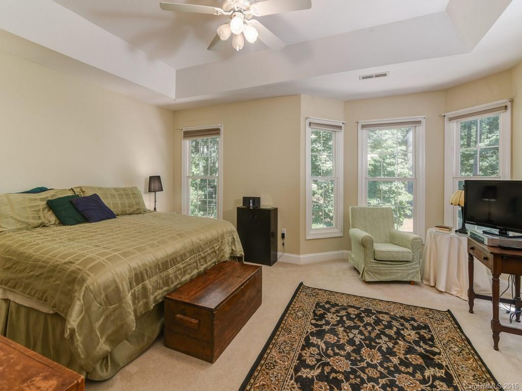 36 Weston Heights Drive - Photo 8