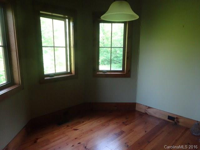 518 Smokey Cove Road - Photo 4