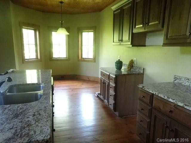 518 Smokey Cove Road - Photo 10