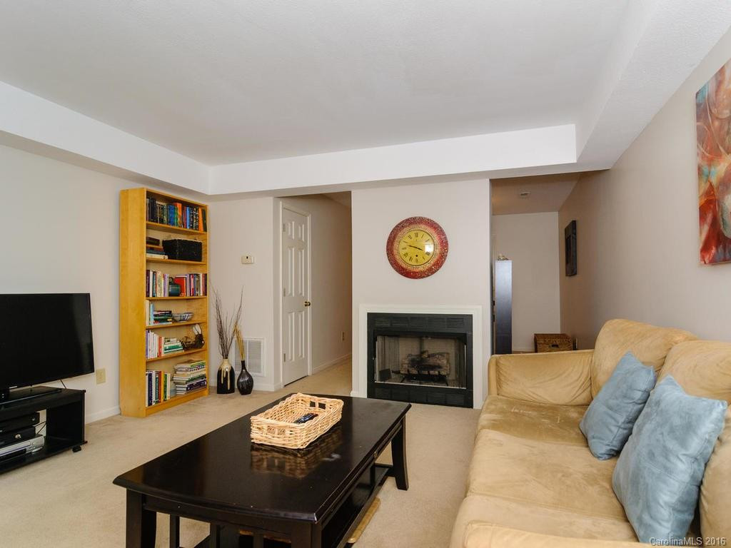 715 Carlyle Way #715 - Photo 5
