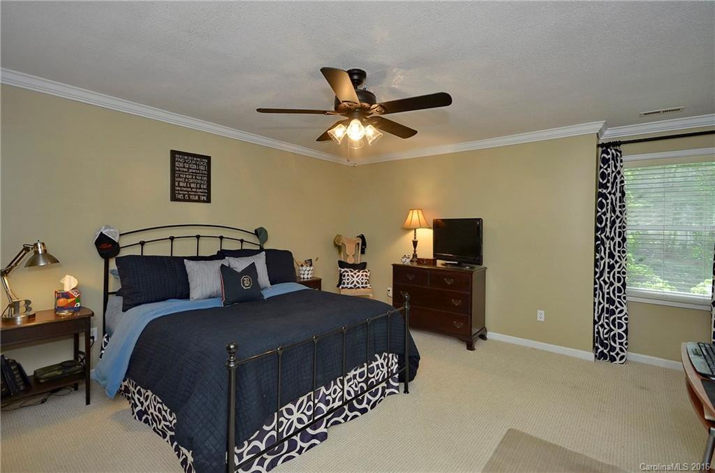 536 Wildcat Mountain Road - Photo 17