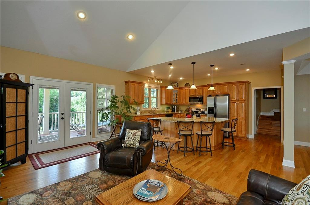 25 Pocono Drive - Photo 2