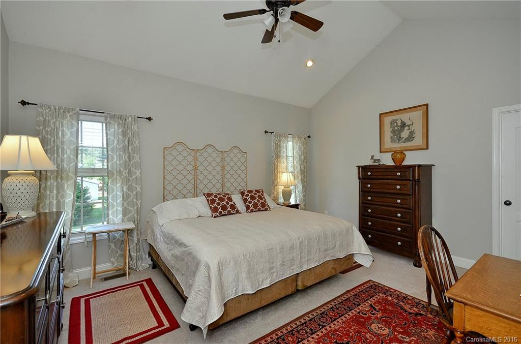 25 Pocono Drive - Photo 11