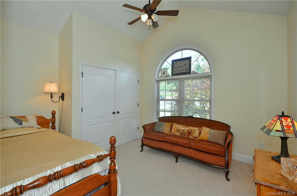 25 Pocono Drive - Photo 10