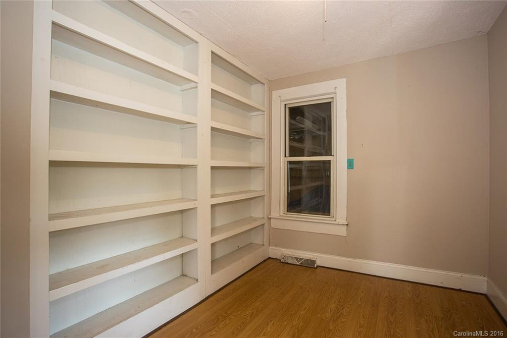 389 Stratford Road - Photo 11