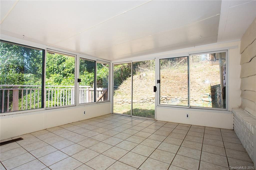 389 Stratford Road - Photo 15
