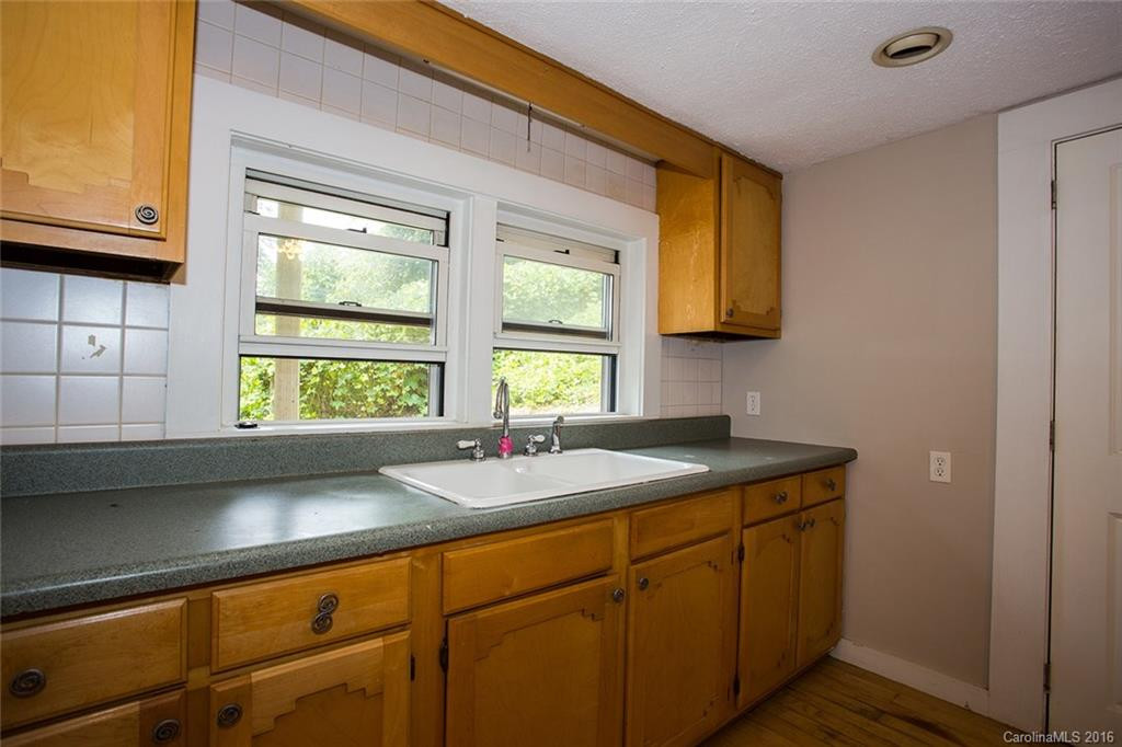 389 Stratford Road - Photo 17