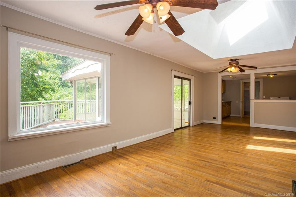 389 Stratford Road - Photo 5