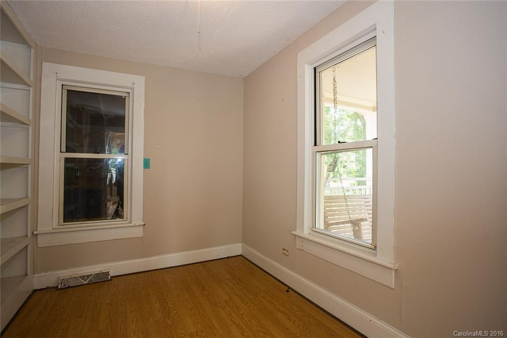 389 Stratford Road - Photo 10