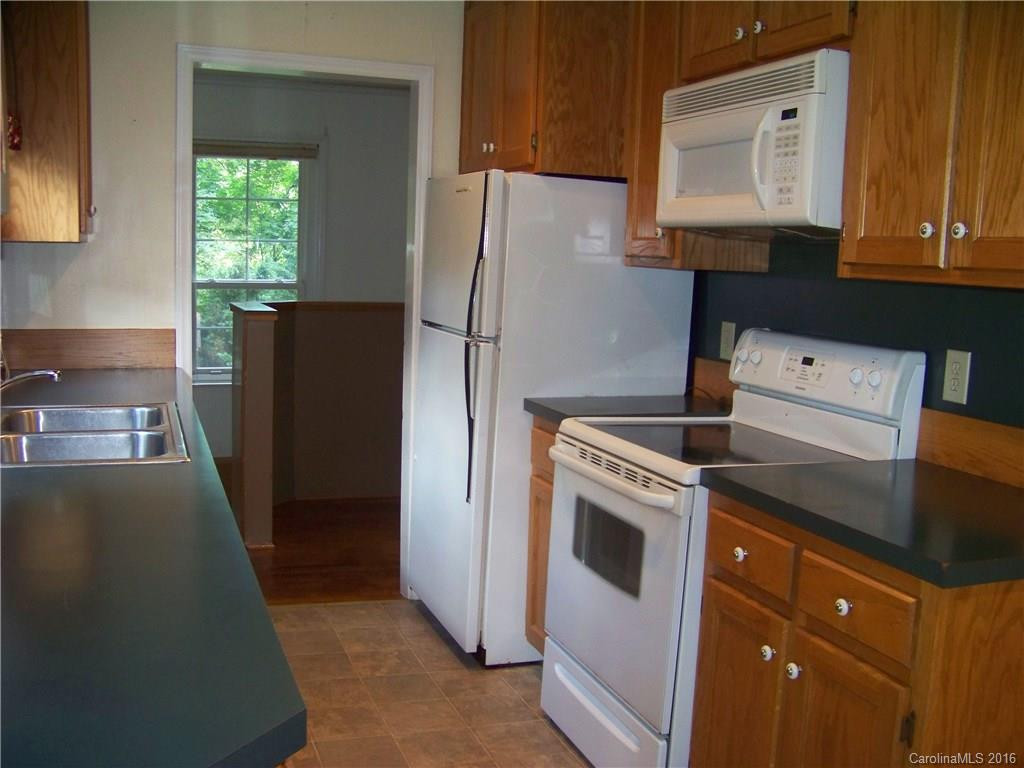 171 Fernwood Circle - Photo 3