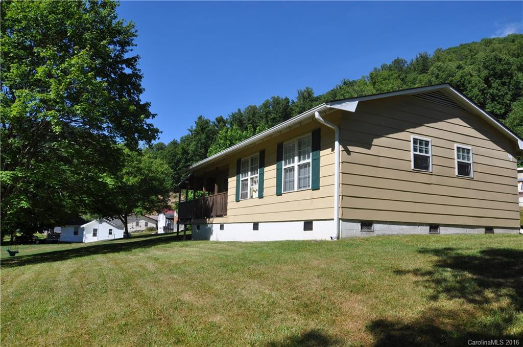 4 Rocky Lane