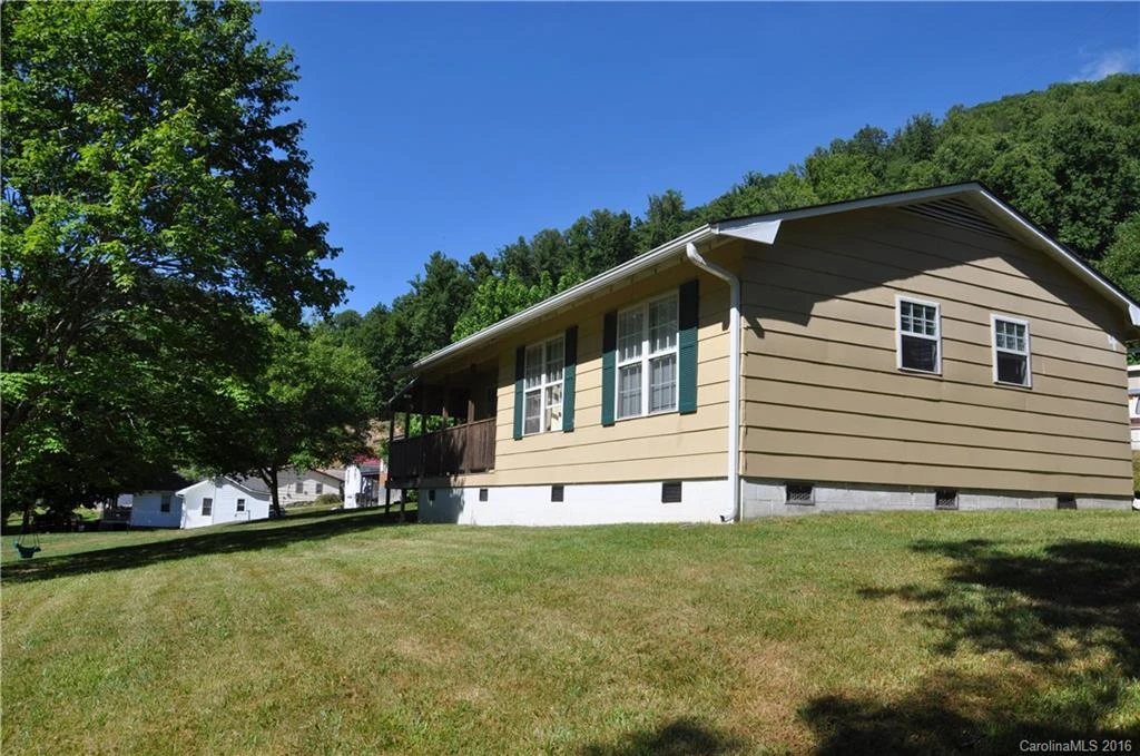 4 Rocky Lane