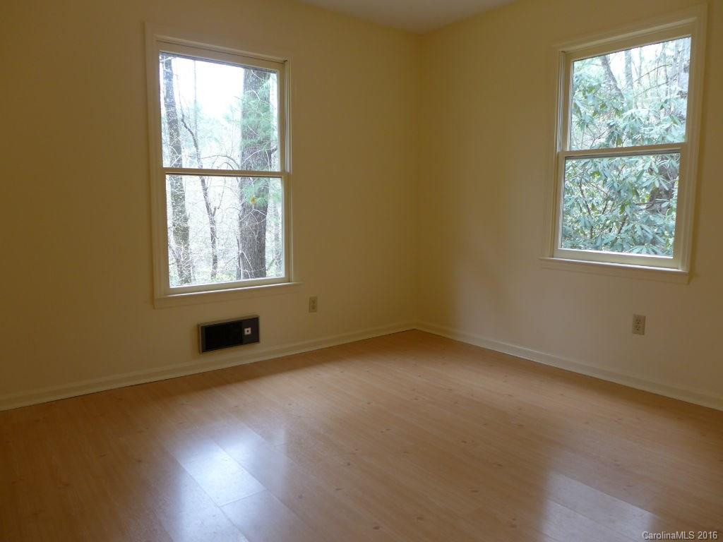 113 Westwood Drive - Photo 2