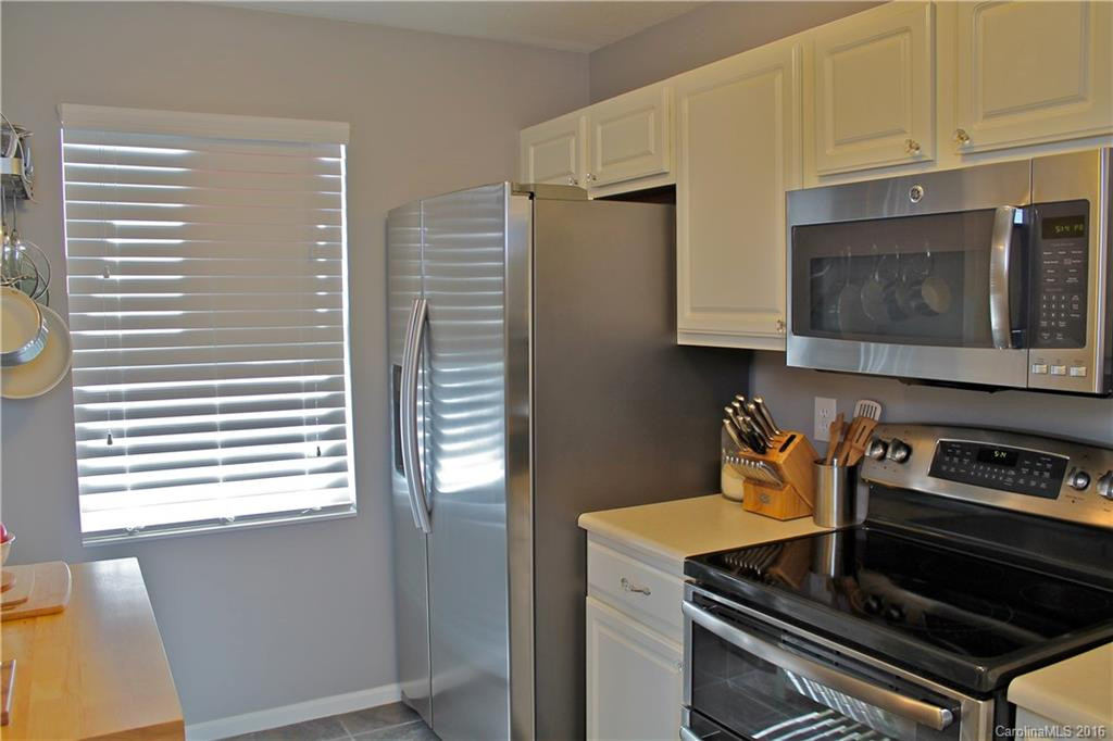 207 Carlyle Way #207 - Photo 5